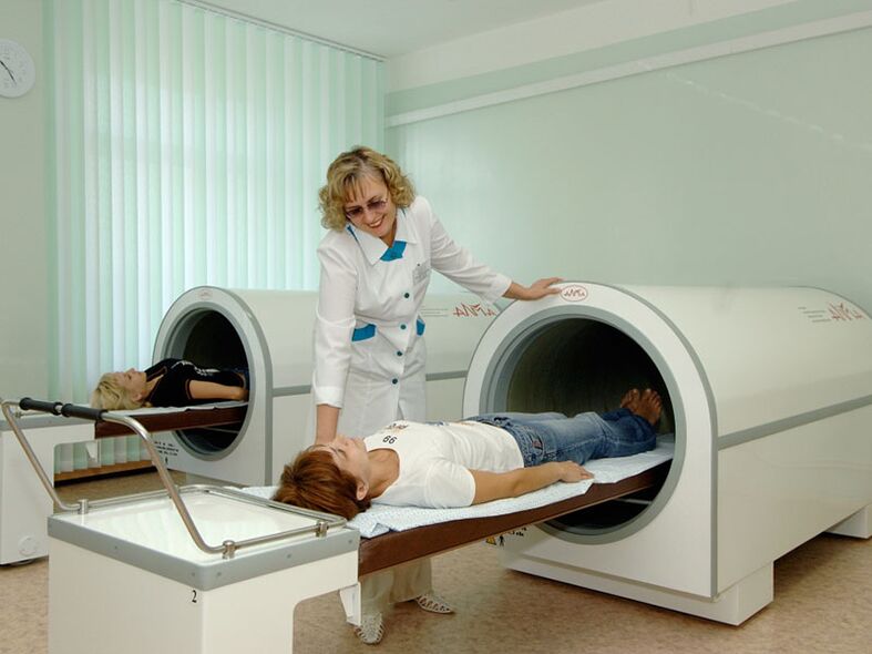 Osteokondrosia diagnostikatzeko, erresonantzia magnetikoko irudia egiten da